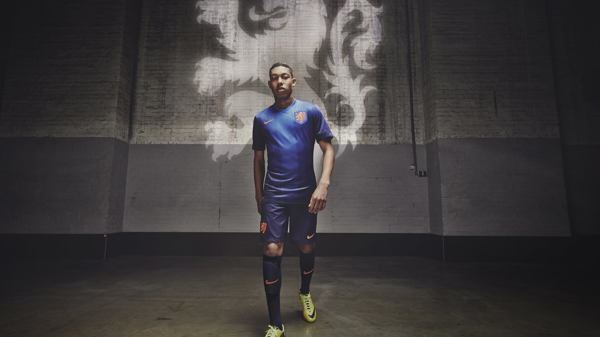 3-1！超级射手双响10轮13球12.1亿战舰掀翻大黑马5轮4胜重返前二，超级射手攻略