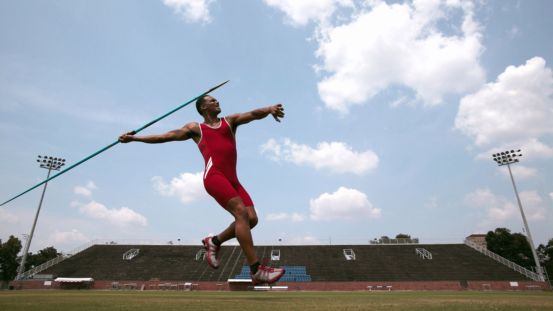 澳大利亚板球队在国际赛场屡次夺冠，实力不断增强，澳大利亚打球