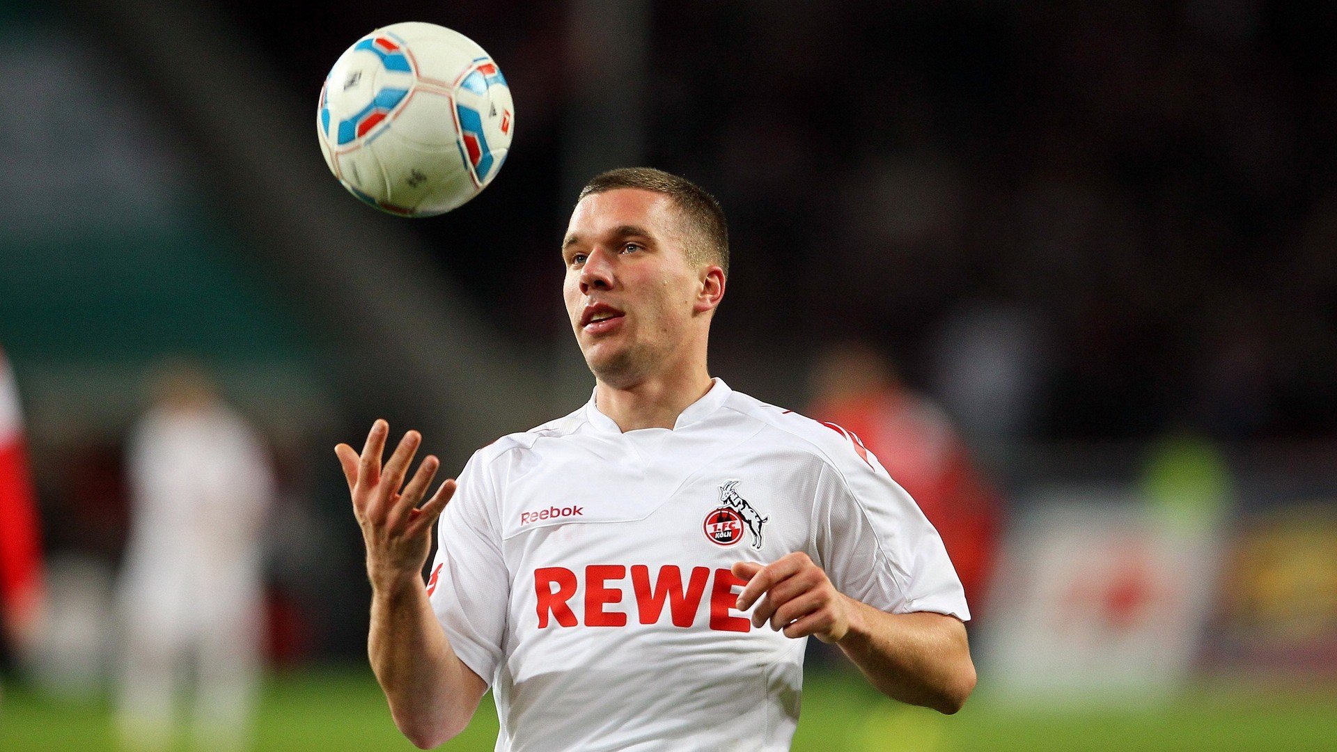 电竞周边工厂探访展示生产幕后环节，电竞周边产业有哪些